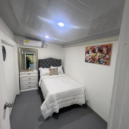 Hostal Casa Jardin Cartagena Exteriör bild